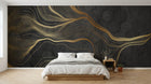 Design SL0336 — Papier peint Lignes ondulantes dorees fond hexagones noir — Novomur