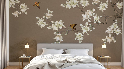 Design FC637 — Papier peint Magnolias blancs et oiseaux fond beige — Novomur