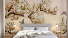 Design L0467 — Papier peint Magnolias blancs et papillon fond beige — Novomur