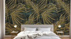 Design SL0455 — Papier peint Palmes dorees fond bleu marine luxe — Novomur