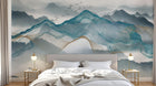 Design SL0715 — Papier peint Montagnes encre bleu lignes dorees fluides — Novomur