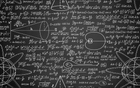 Design L0385 — Papier peint Tableau noir formules mathematiques craie — Novomur