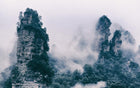 Design SL0531 — Papier peint Paysage karstique chinois pics brume — Novomur