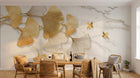 Design SL0477 — Papier peint Ginkgo dore oiseaux fond marbre — Novomur