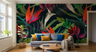 Design L0359 — Papier peint Fleurs tropicales rouges et calla fond fonce — Novomur