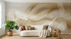 Design ZX0693 — Papier peint Plumes blanches lignes dorees beige — Novomur