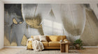 Design SL0460 — Papier peint Plumes blanches dorees nacrees gros plan — Novomur