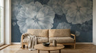Design SL0300 — Papier peint Grandes fleurs blanches lumineuses bleu sombre — Novomur