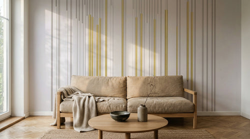Design SL0577 — Papier peint Lignes verticales blanches dorees — Novomur